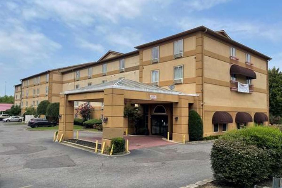La Quinta Inn & Suites By Wyndham Memphis I-240 Zewnętrze zdjęcie