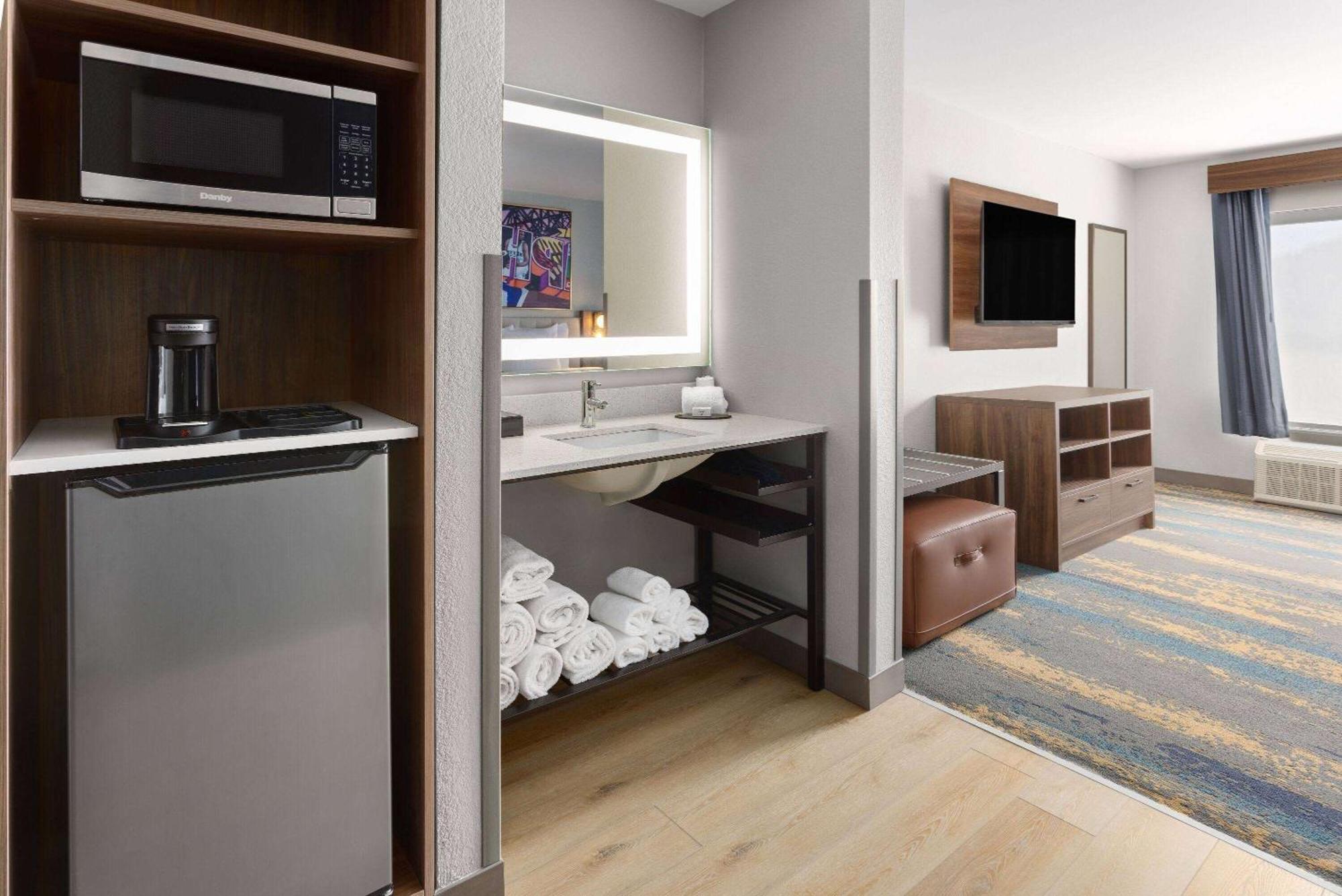 La Quinta Inn & Suites By Wyndham Memphis I-240 Zewnętrze zdjęcie