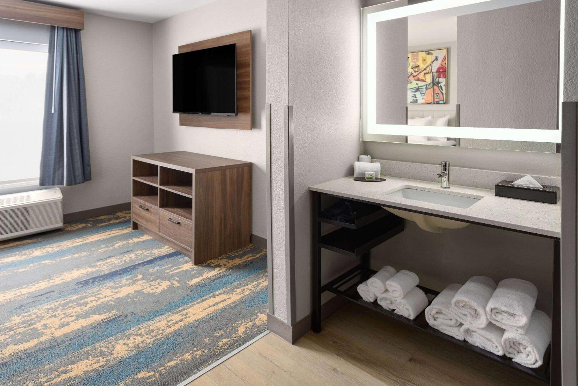 La Quinta Inn & Suites By Wyndham Memphis I-240 Zewnętrze zdjęcie